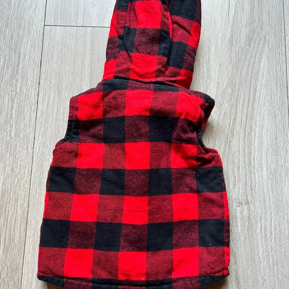 CARTER'S Buffalo Red & Black Plaid Check Vest Sherpa Hood Lining Pockets 6M - Picture 4 of 5